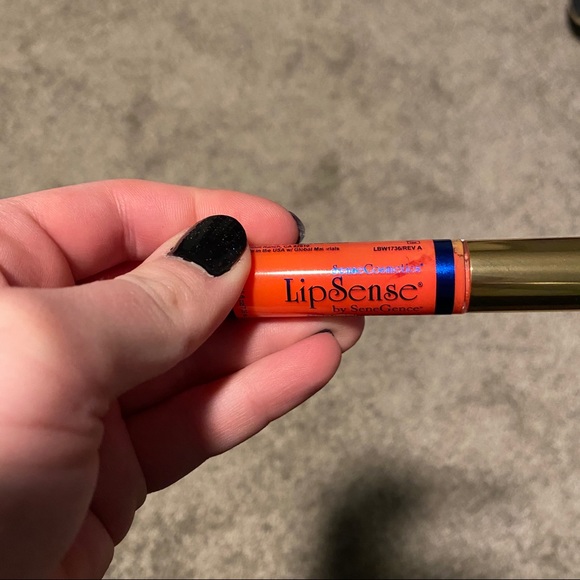 Lipsense Papaya Gloss - Picture 4 of 4